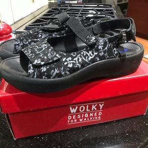 Wolky Jewel sandal in Geneva Black Anthracite.  EUC.